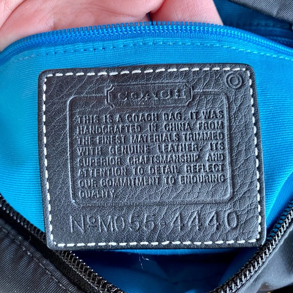 Coach Poppy Wristlet - Picture 7 of 9